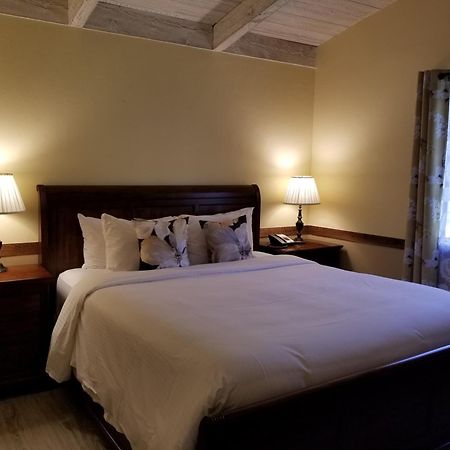 Carmel Valley Lodge Ngoại thất bức ảnh
