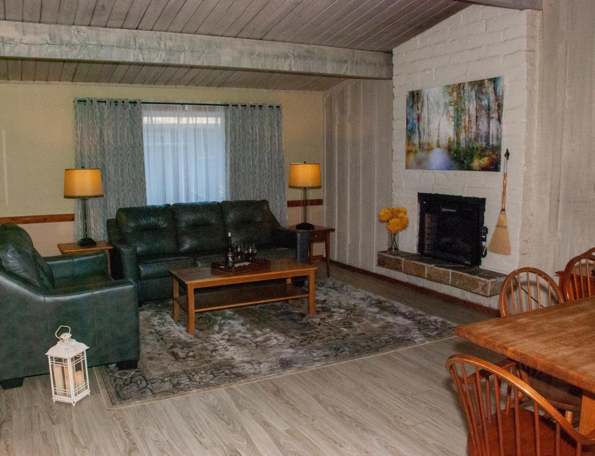 Carmel Valley Lodge Ngoại thất bức ảnh
